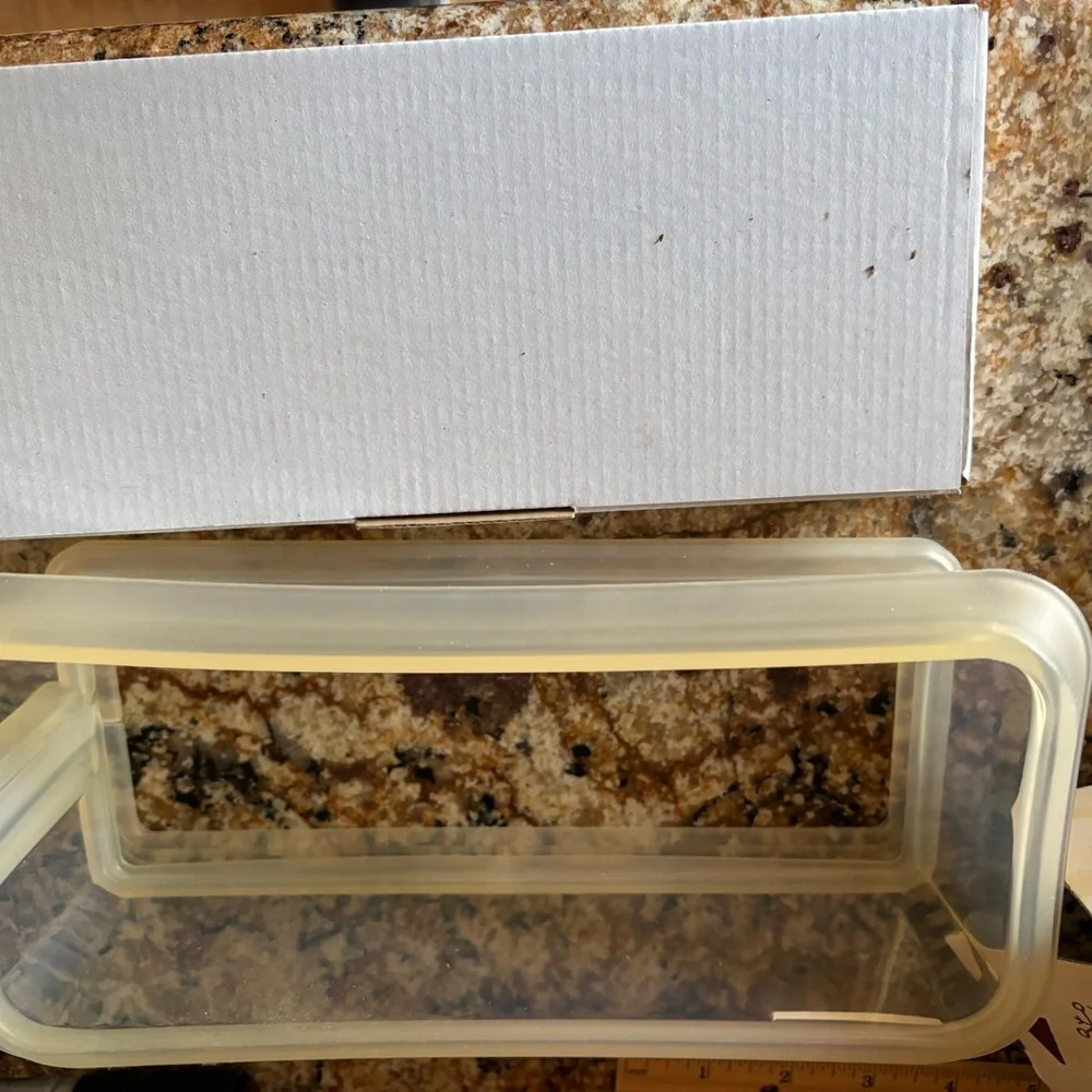 Williams Sonoma NWT Holiday Ice Cream cake pan